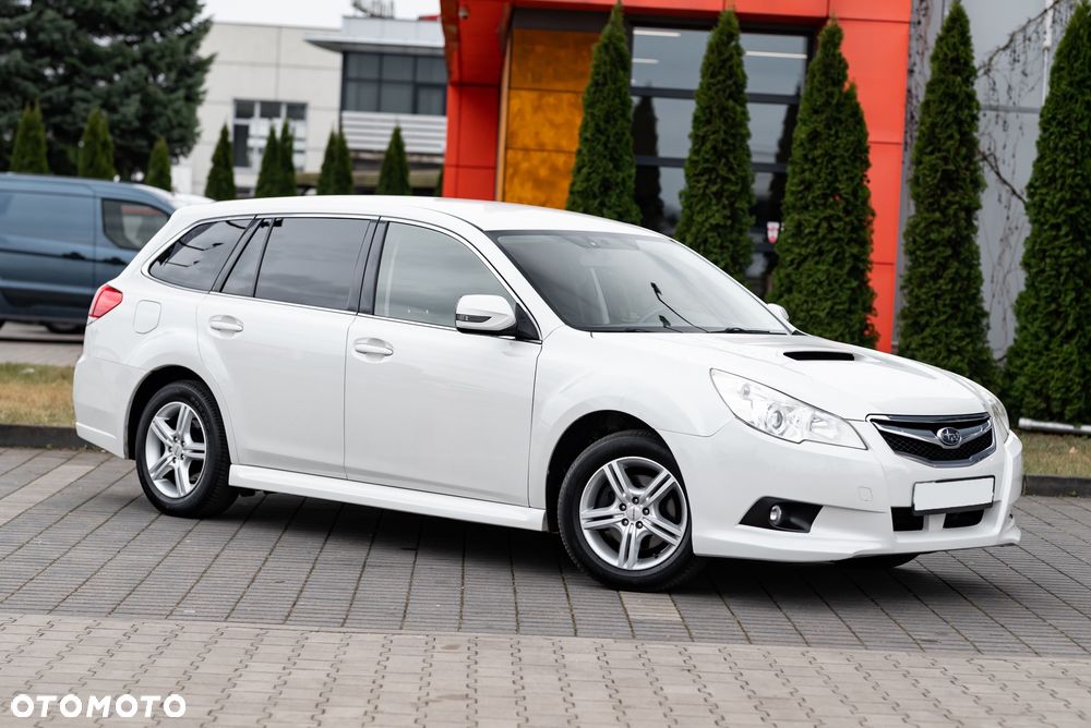 Subaru Legacy 2.0D Sport - 10