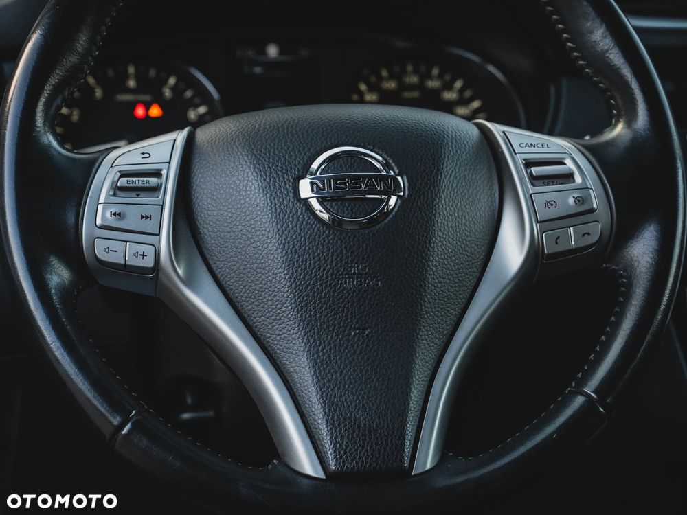 Nissan Qashqai 1.2 DIG-T 360 - 25