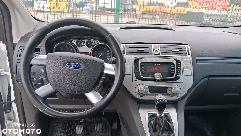 Ford Kuga 2.0 TDCi 4x4 Titanium - 12