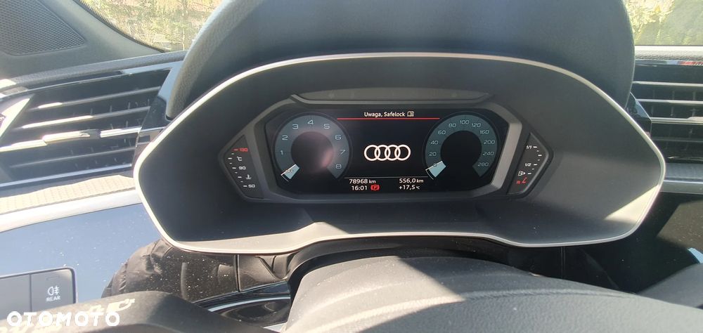 Audi Q3 35 TFSI S tronic - 1