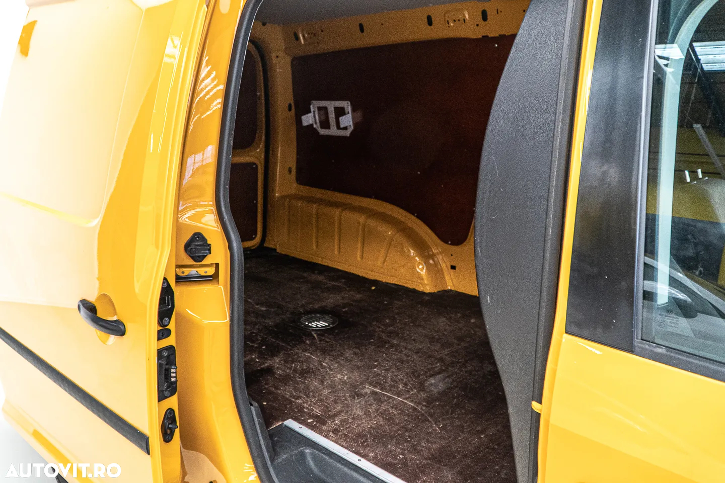 Volkswagen Caddy 2.0 TDI (5-Si.) Conceptline - 28