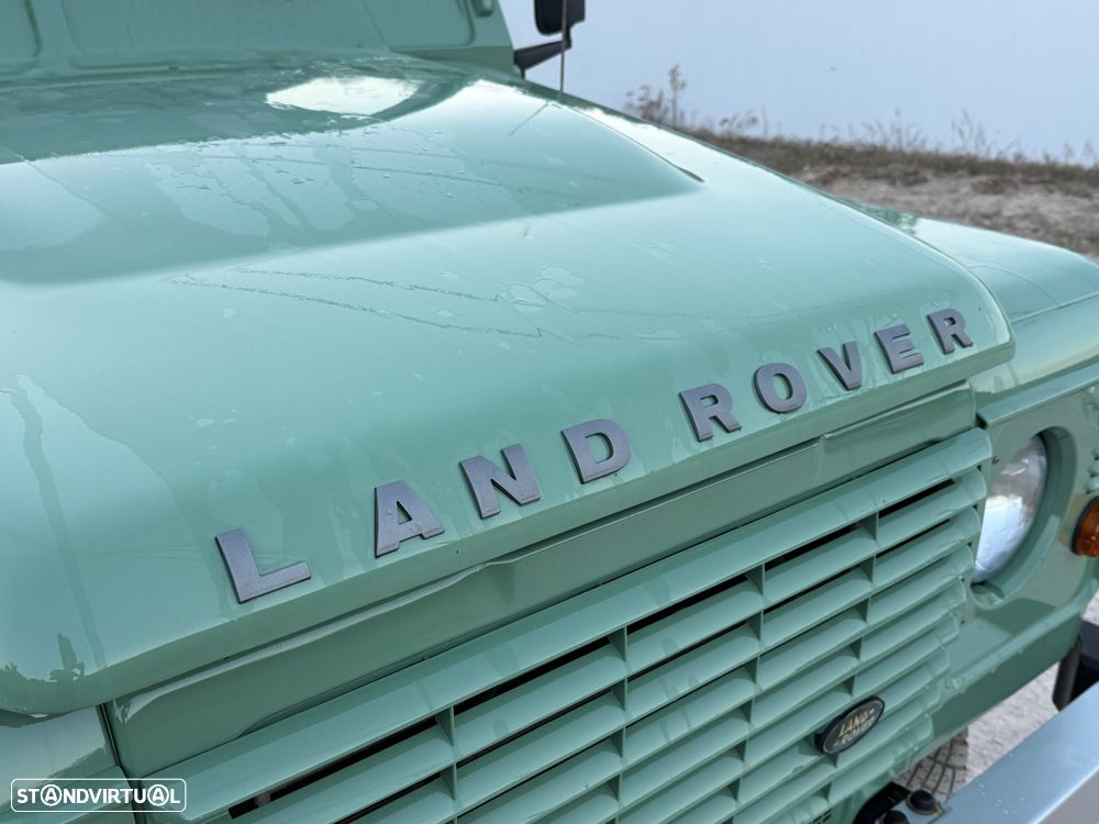 Land Rover Defender 90 2.4 CRD E - 10