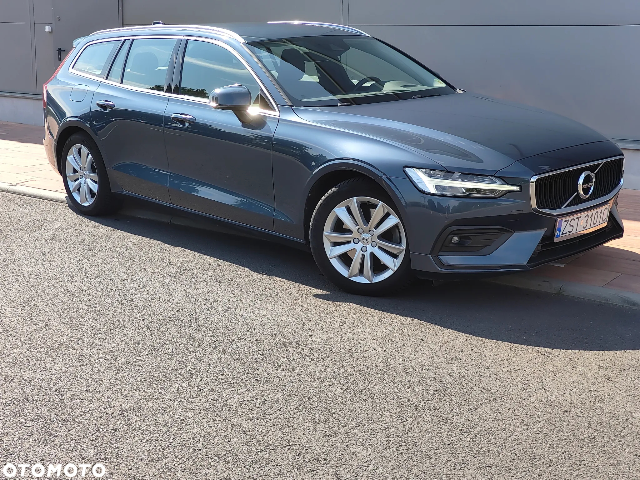 Volvo V60 B3 B Geartronic Momentum - 16