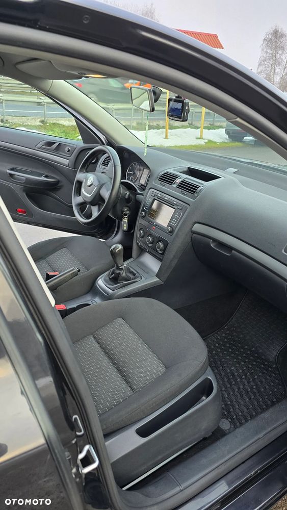 Skoda Octavia 1.6 Mint - 8