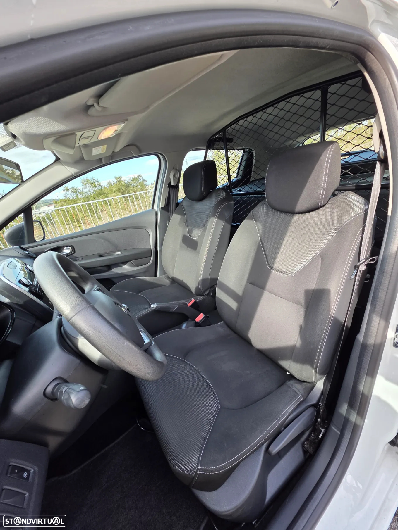 Renault Clio Van 1.5 dCi Zen - IVA Dedutível - 7