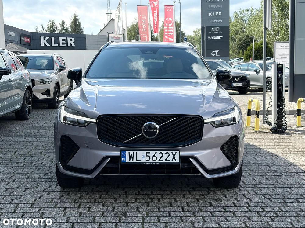 Volvo XC 60 B5 B AWD Plus Dark - 4