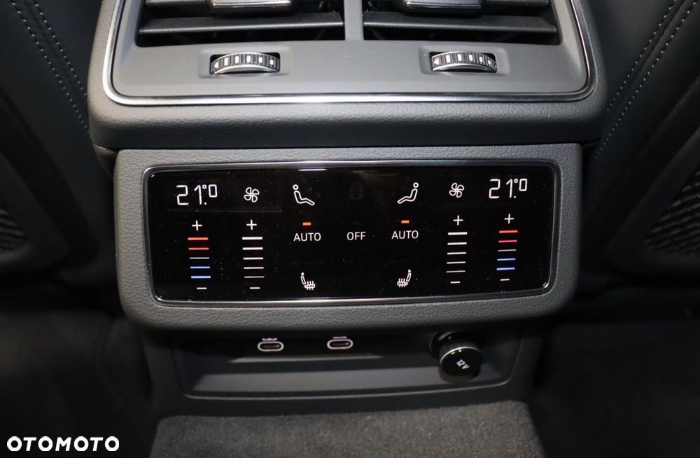 Audi S6 Avant - 30