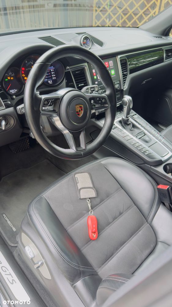 Porsche Macan - 11
