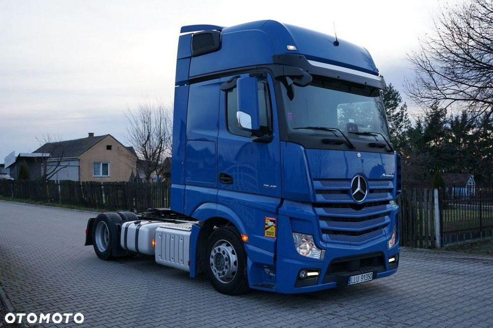 Mercedes-Benz 1845 - 2