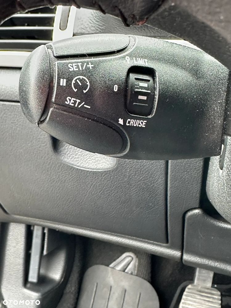 Peugeot 407 2.0 HDi Premium - 24