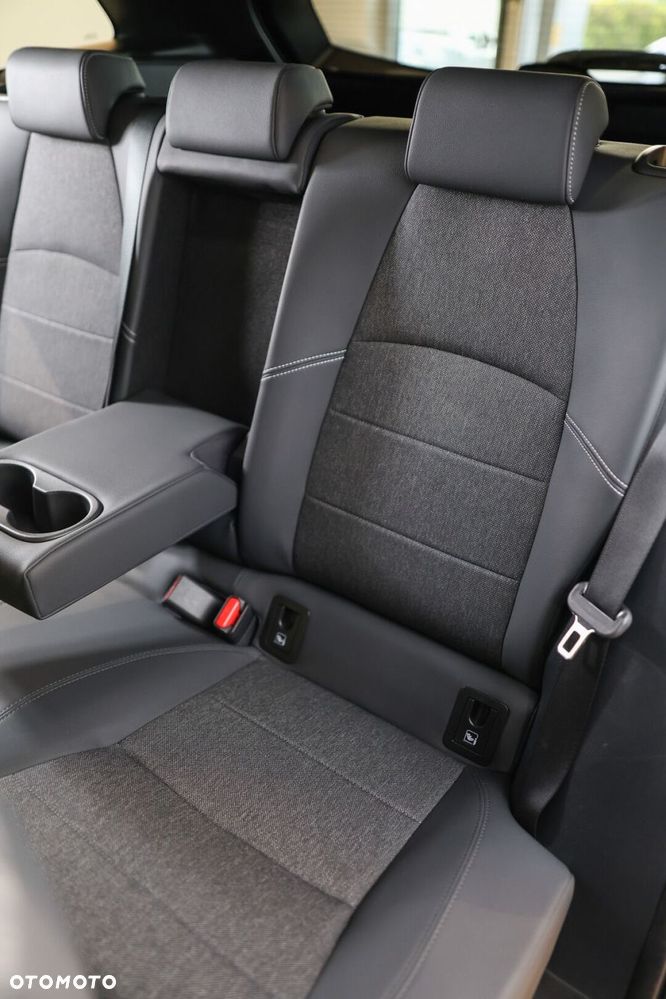 Toyota Corolla 2.0 Hybrid Style - 14