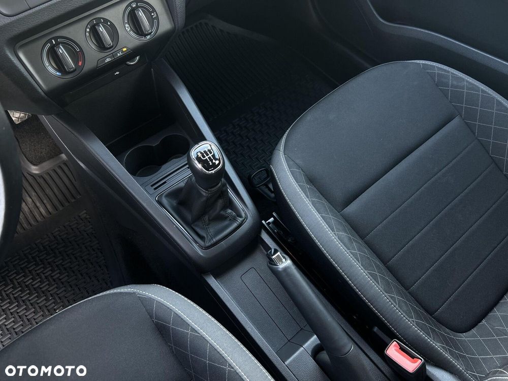 Skoda Fabia 1.0 TSI Ambition - 24