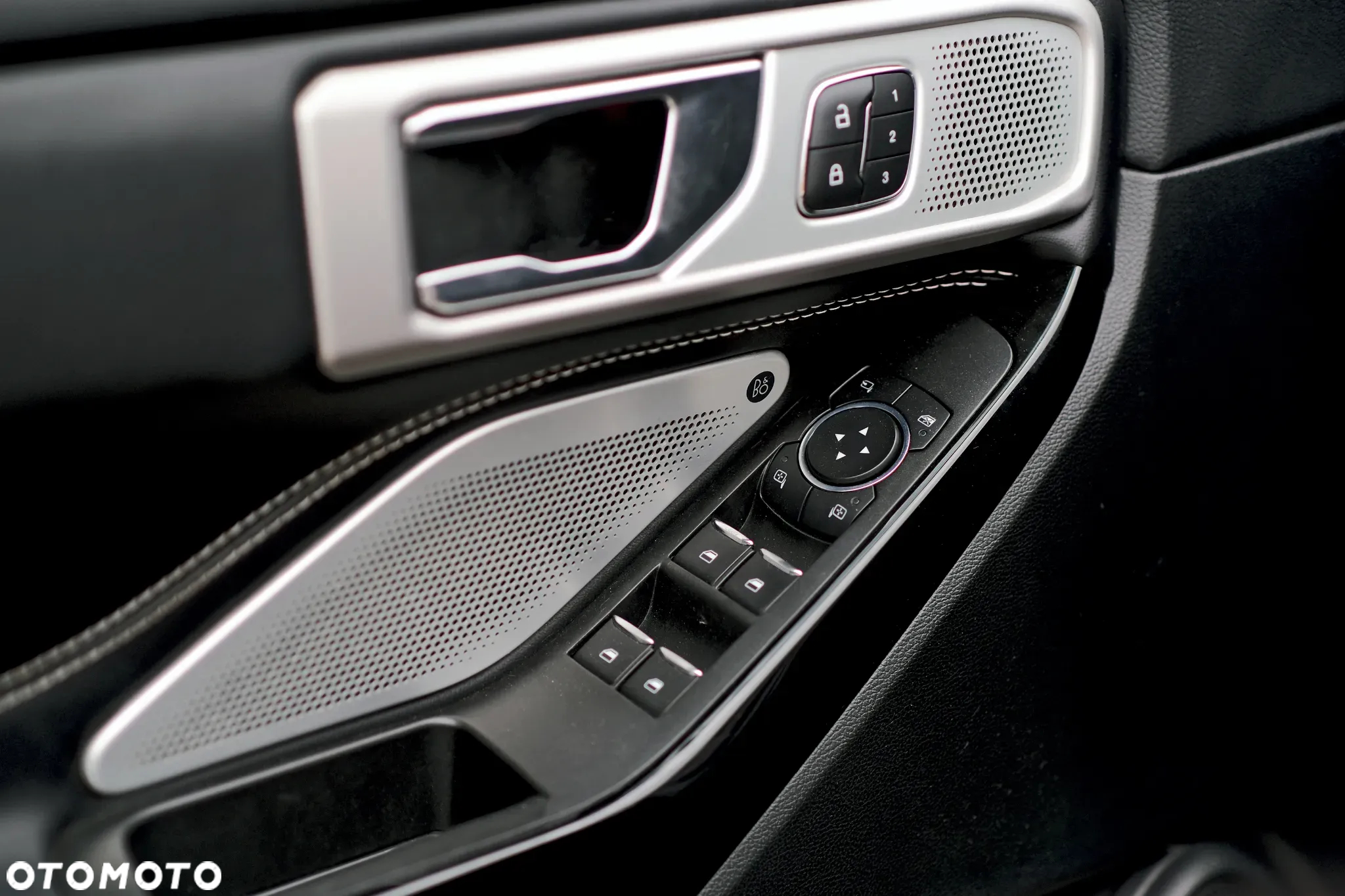 Ford Explorer - 6