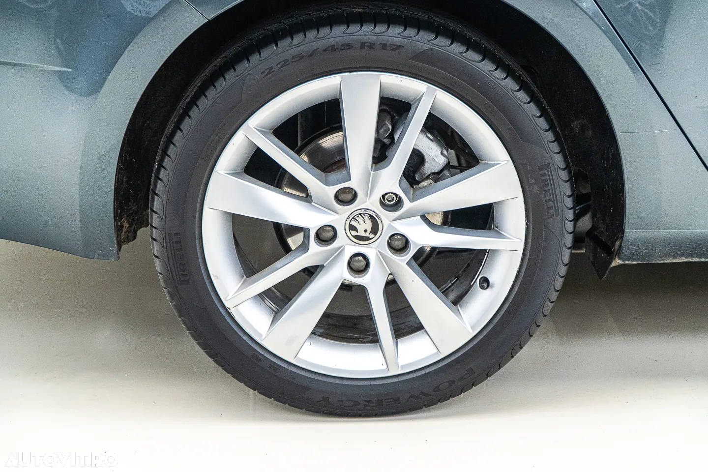 Skoda Octavia 2.0 TDI DSG Style - 34
