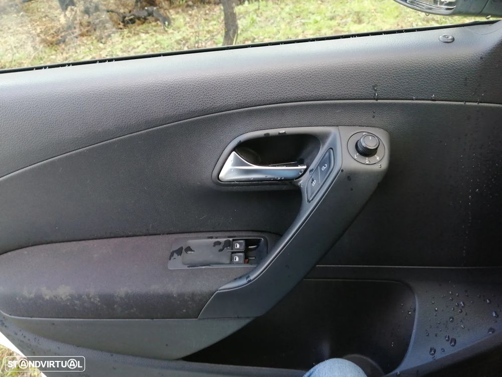 VW Polo 1.0 (Blue Motion ) Trendline - 5