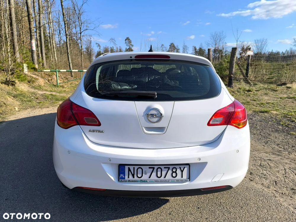 Opel Astra 1.6 Enjoy - 4