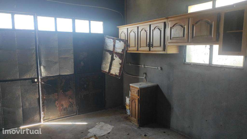 MORADIA ZONA DE TURISMO - Grande imagem: 5/15