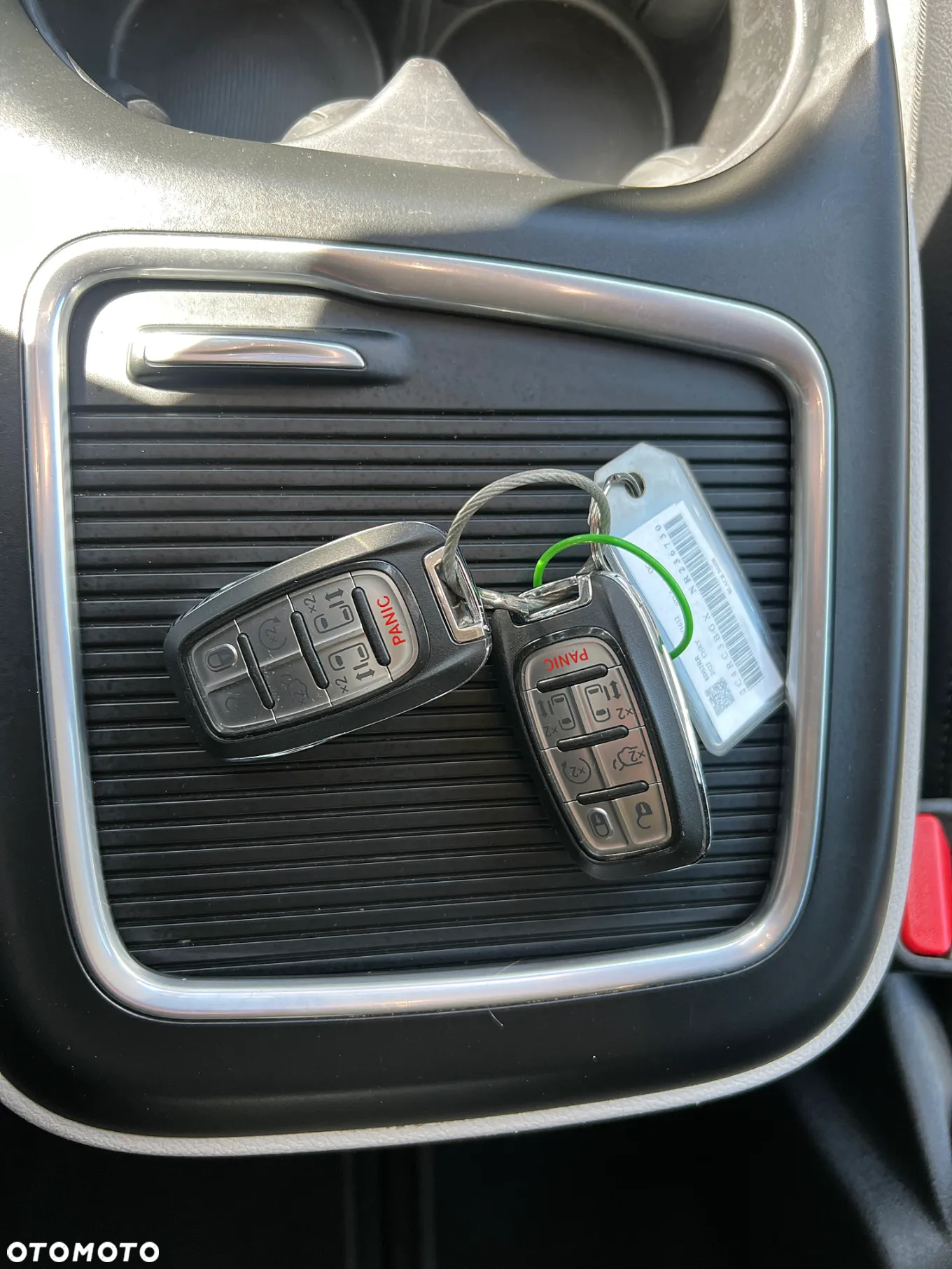 Chrysler Pacifica - 27
