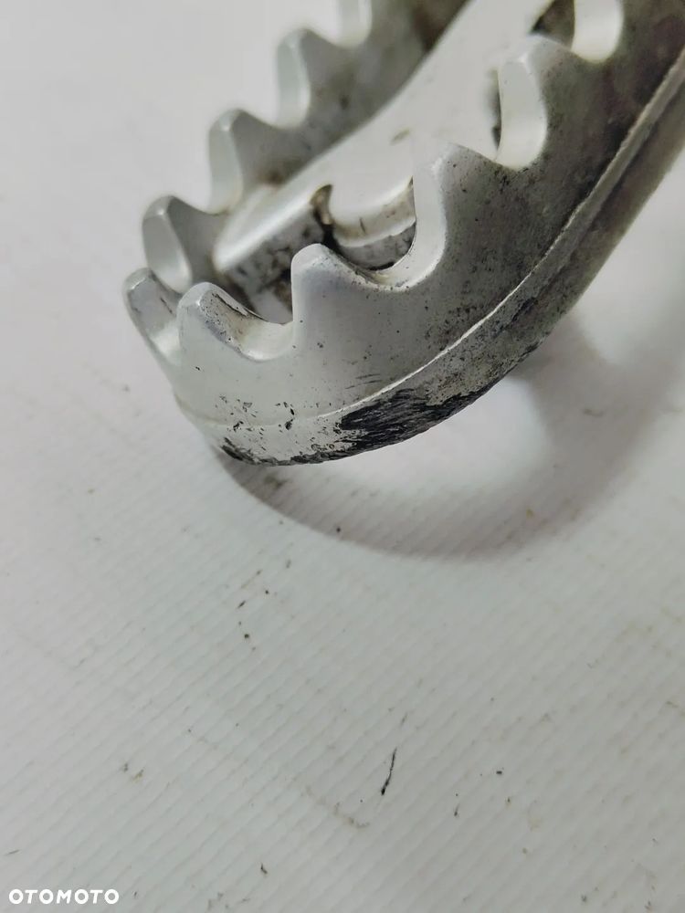 Podnóżek Przód  Triumph - 2