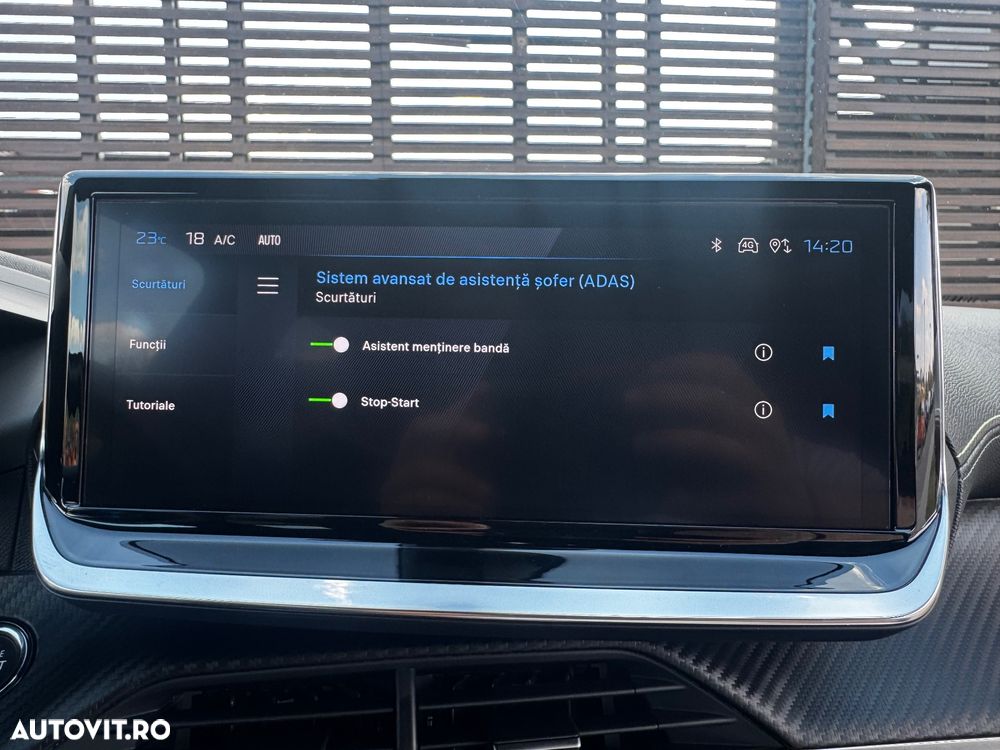 Peugeot 2008 PureTech 130 EAT8 GT - 35