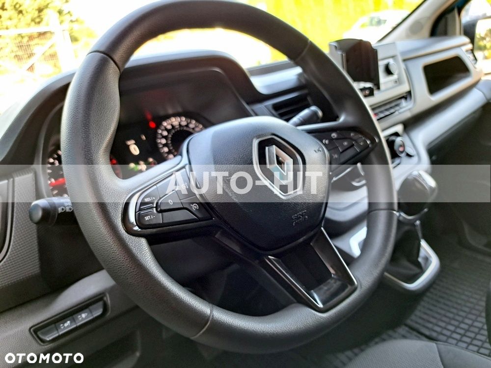 Renault Trafic - 23