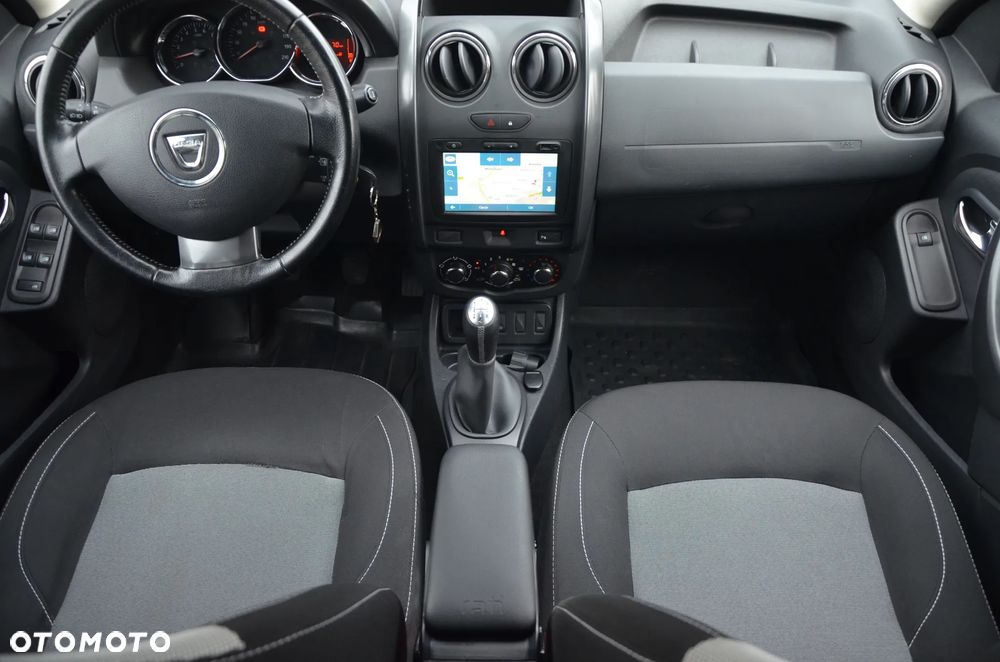 Dacia Duster 1.6 SCe Urban Explorer S&S - 19