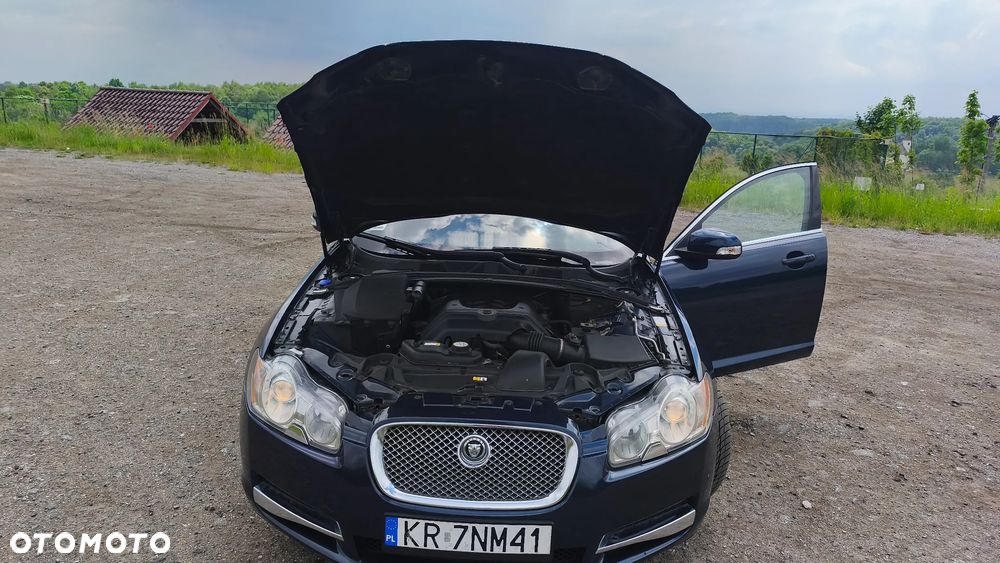 Jaguar XF - 24