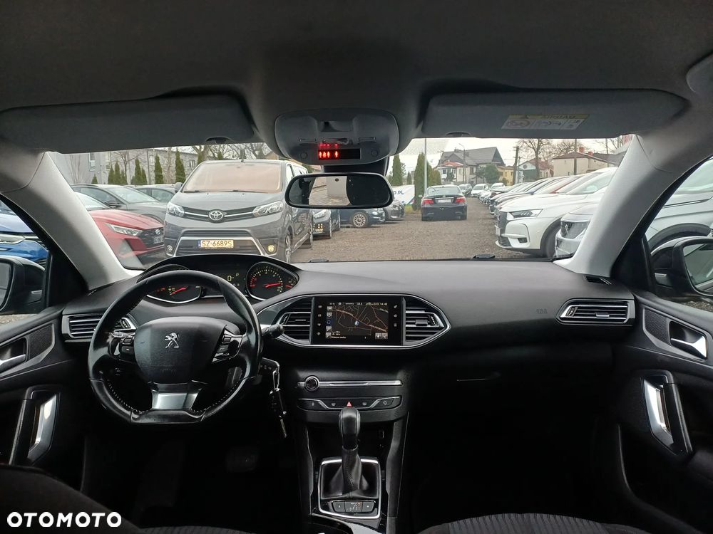 Peugeot 308 BlueHDi 120 EAT6 Stop & Start Allure - 24