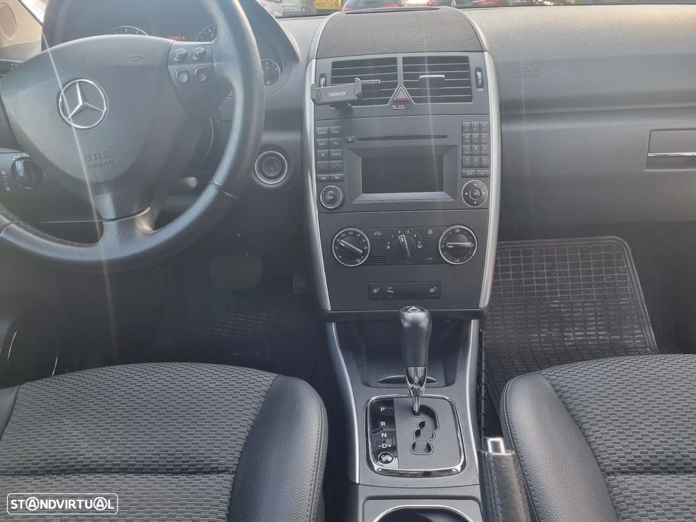 Mercedes-Benz A 180 CDI Classic Automatic - 11