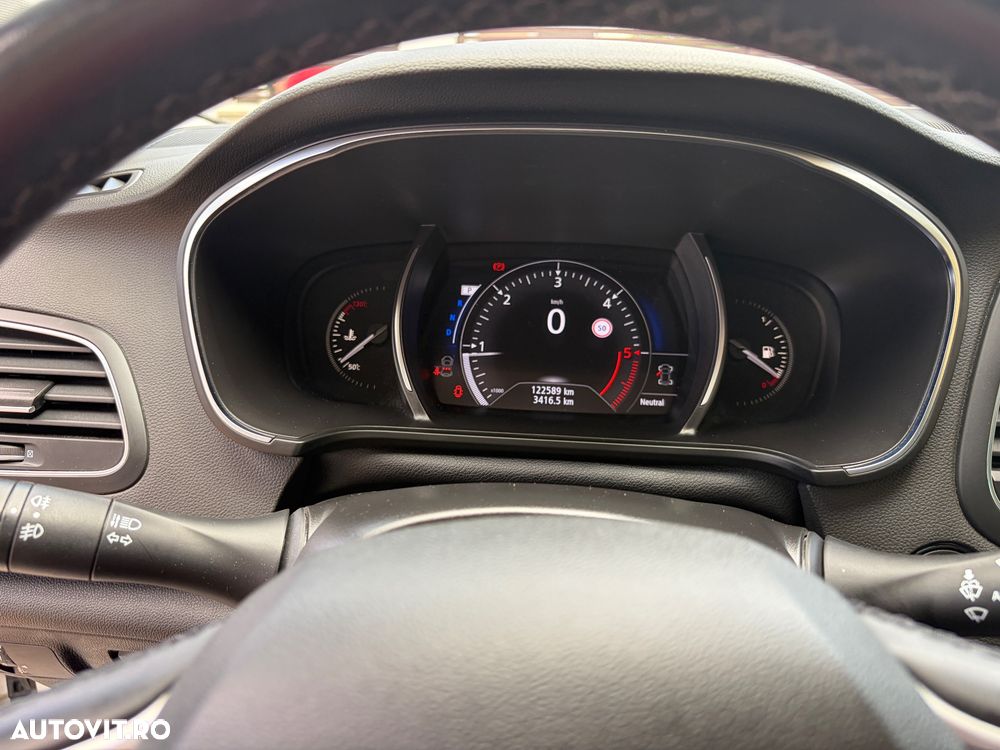 Renault Megane Blue dCi 116 EDC Intens - 9