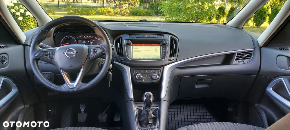 Opel Zafira 1.4 Turbo Business Innovation - 24