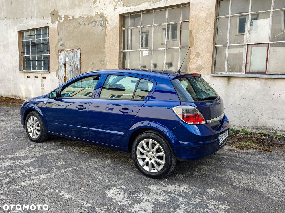 Opel Astra 1.6 Cosmo - 11
