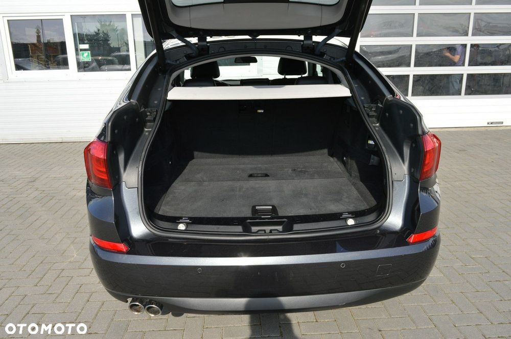 BMW 5GT - 36