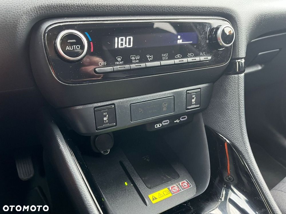 Toyota Yaris Hybrid 1.5 Style - 21