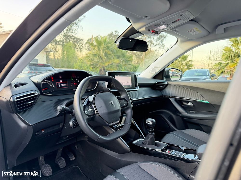 Peugeot 2008 1.2 PureTech Allure Pack - 25