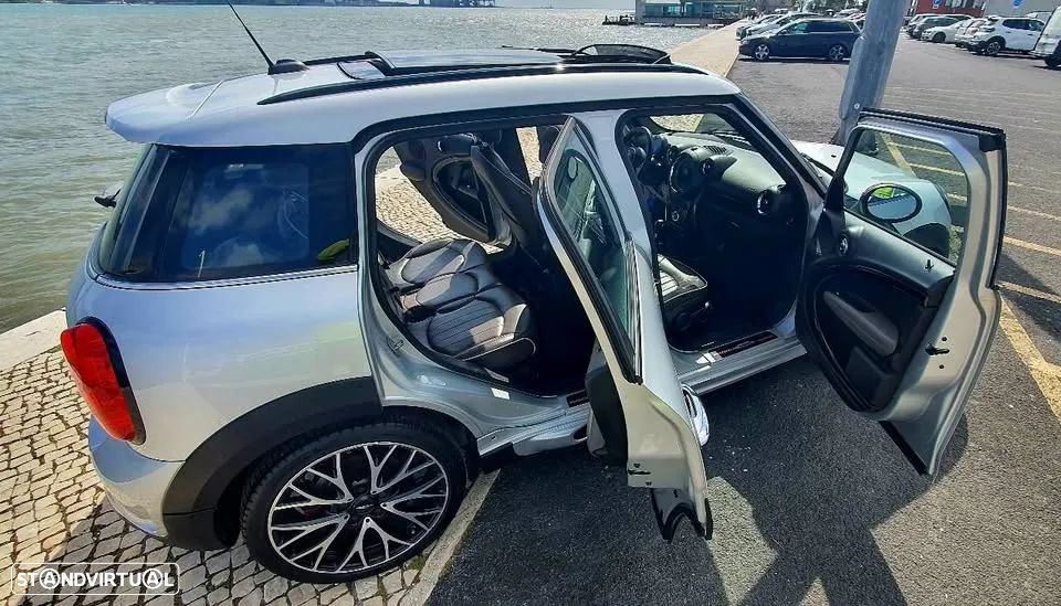 MINI Countryman John Cooper Works ALL4 Auto - 4