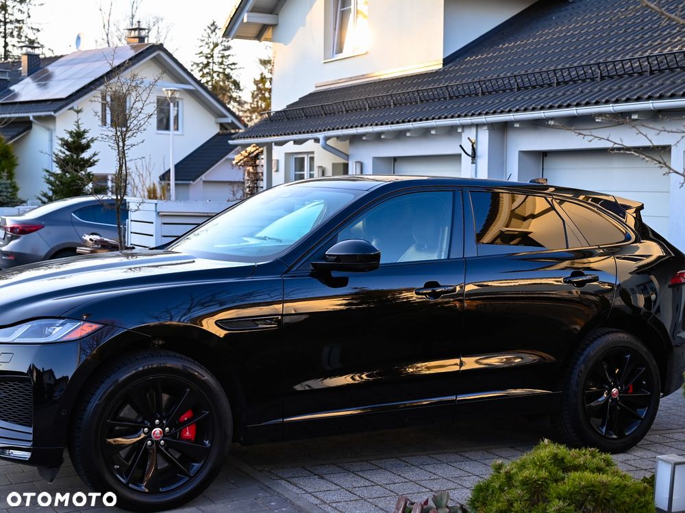 Jaguar F-Pace P400 AWD R-Dynamic S - 8