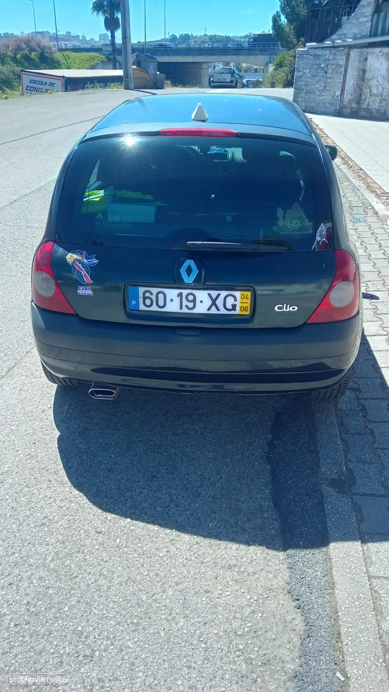 Renault Clio 1.5 dCi Authentique - 1