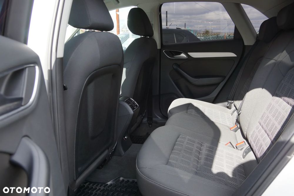 Audi Q3 35 TDI Quattro S tronic - 28