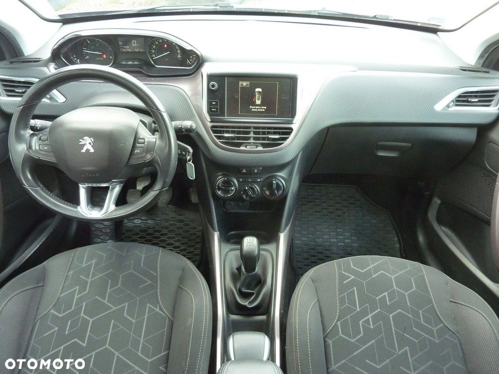 Peugeot 2008 - 18