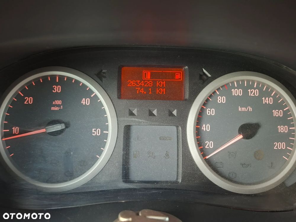 Opel Vivaro L2H1 2.9t - 10