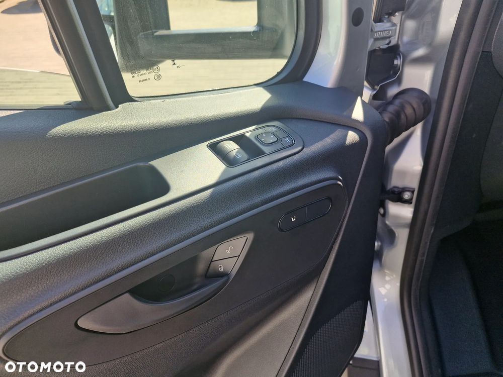 Mercedes-Benz Sprinter 319 CDI - 12