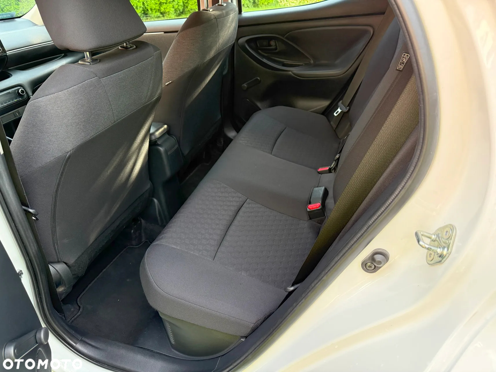 Toyota Yaris 1.5 Comfort CVT - 16