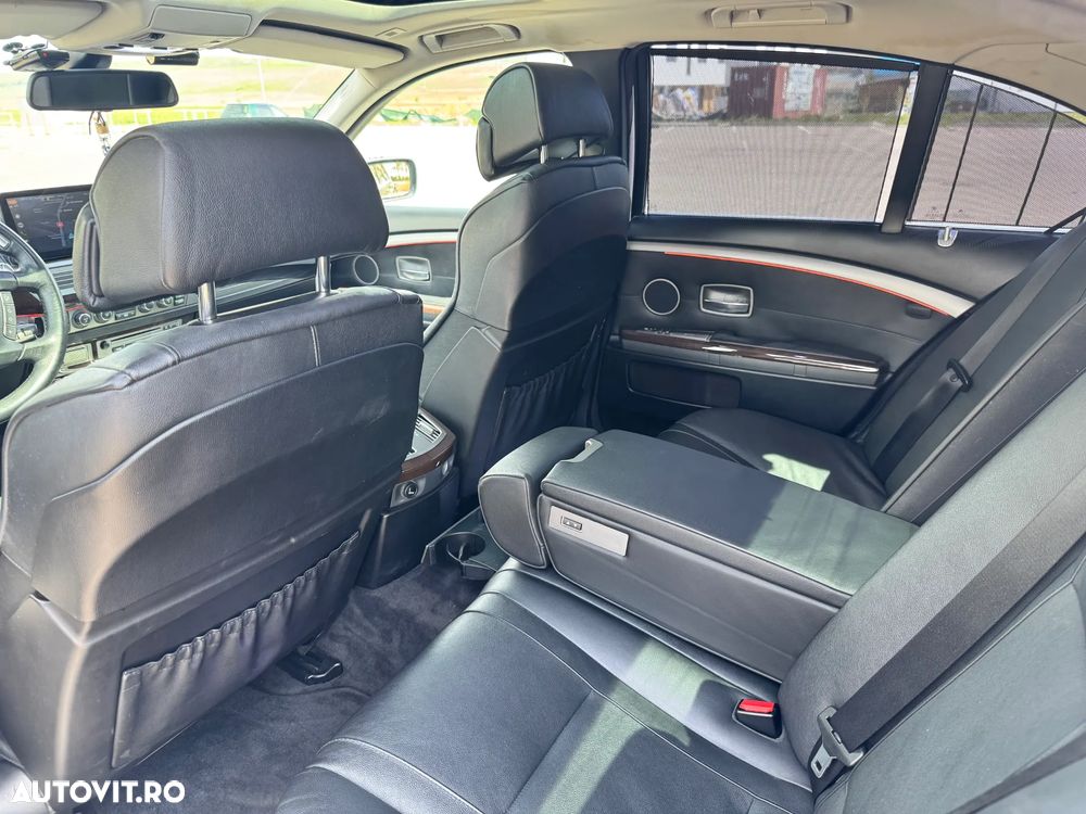 BMW Seria 7 730d A - 33