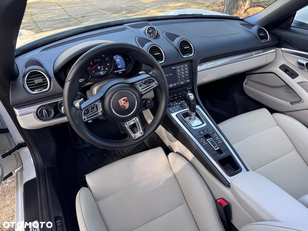 Porsche 718 Boxster GTS 4.0 PDK - 22