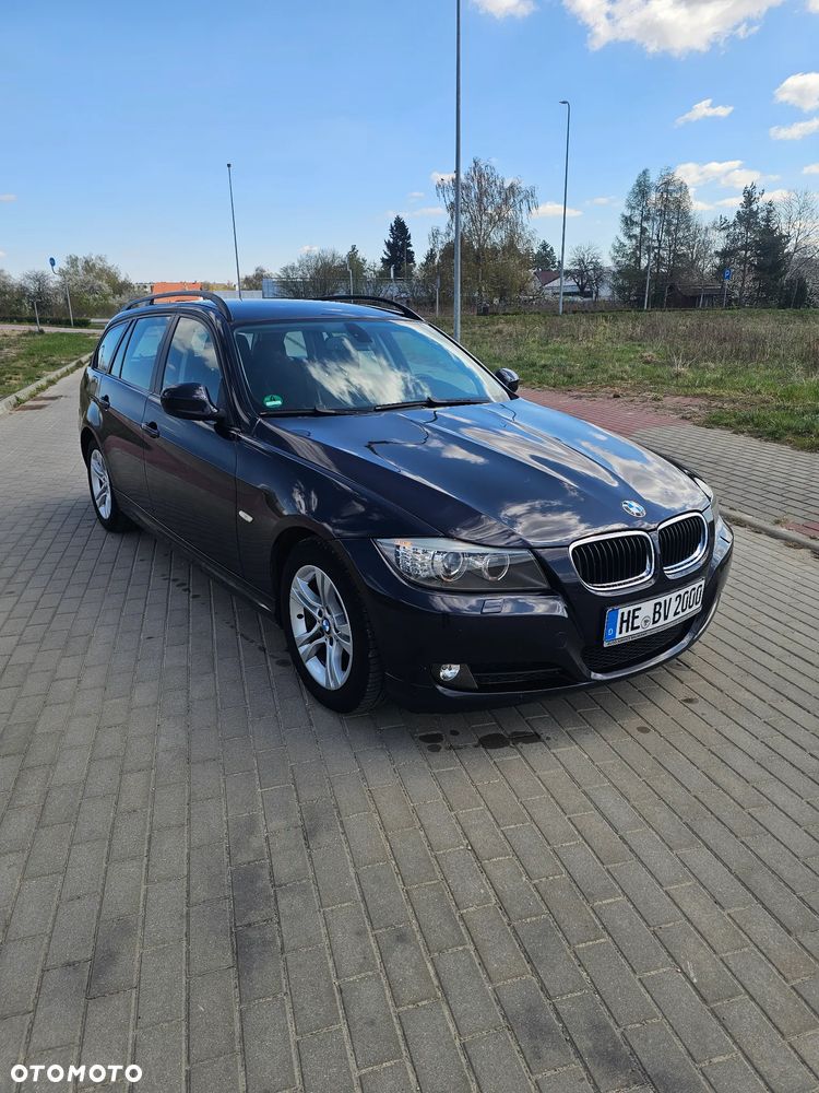 BMW Seria 3 318i Edition Exclusive - 12