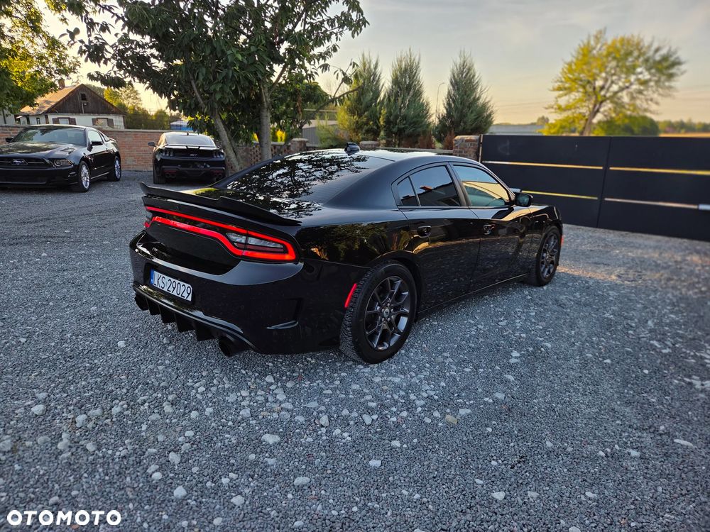 Dodge Charger - 4