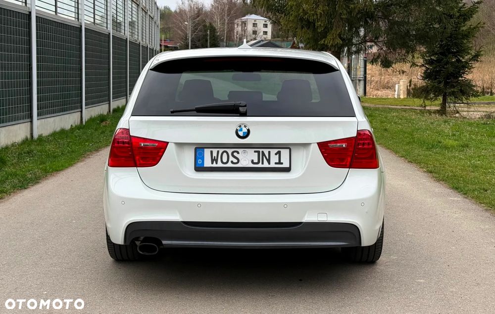 BMW Seria 3 318i Edition Sport - 9