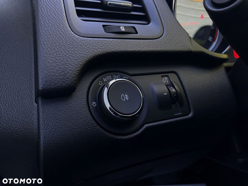 Opel Insignia 2.0 T Sport 4x4 - 29