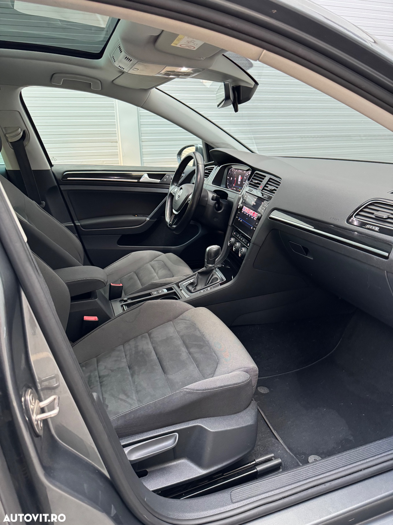 Volkswagen Golf Variant 1.6 TDI (BlueMotion Technology) DSG Comfortline - 5